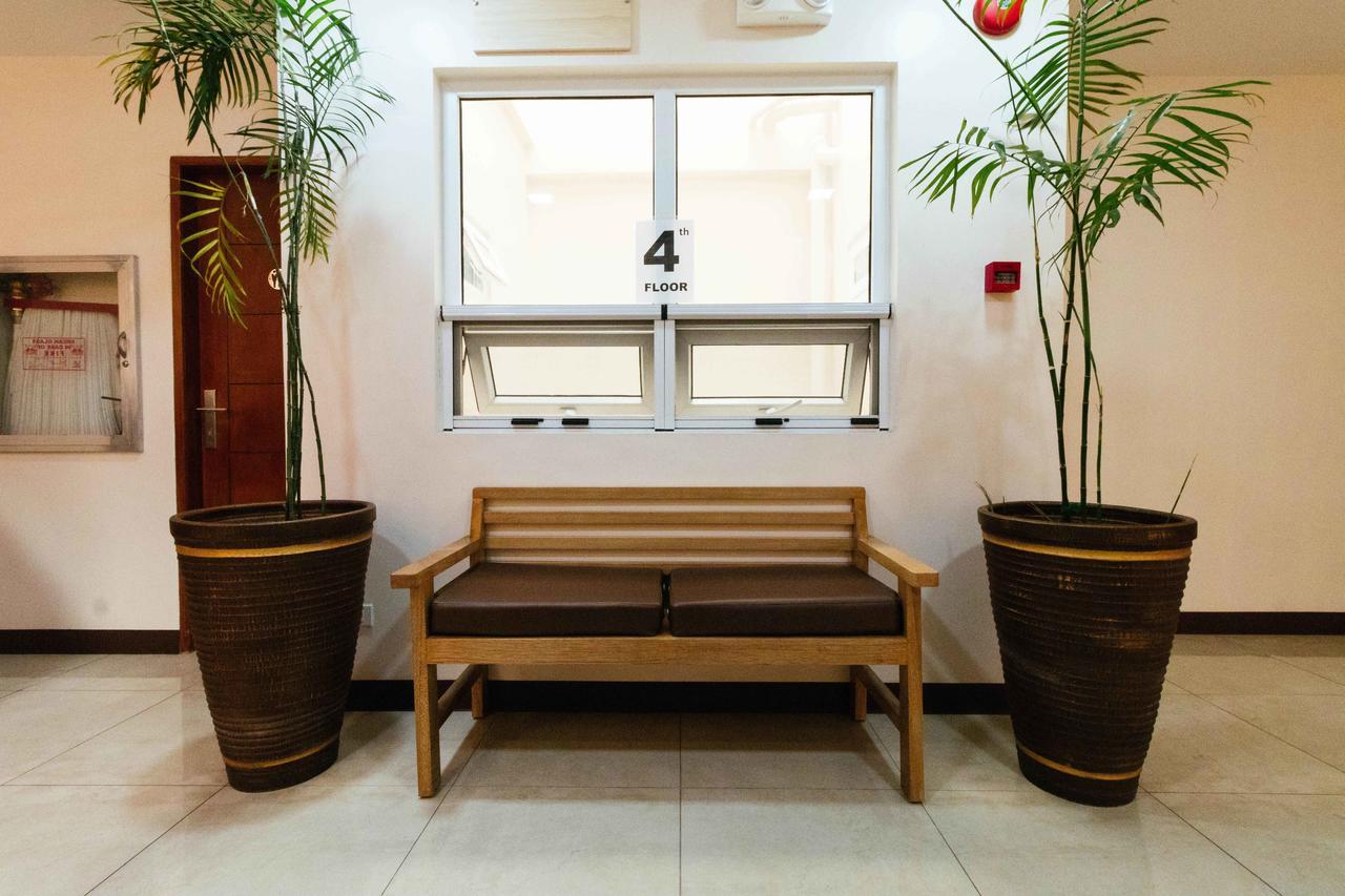 Reddoorz Premium @ Sampaloc Makati Hotel Makati City Bagian luar foto