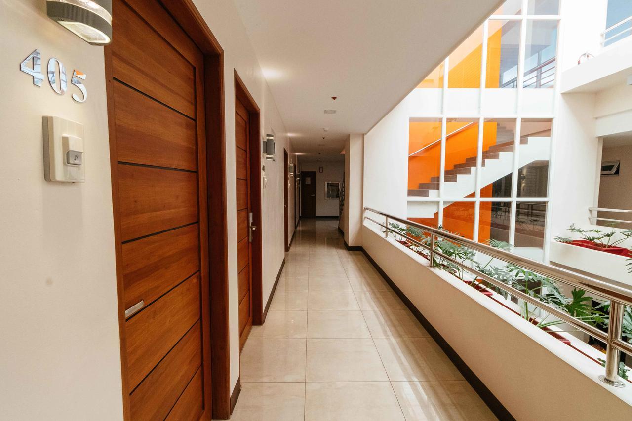 Reddoorz Premium @ Sampaloc Makati Hotel Makati City Bagian luar foto