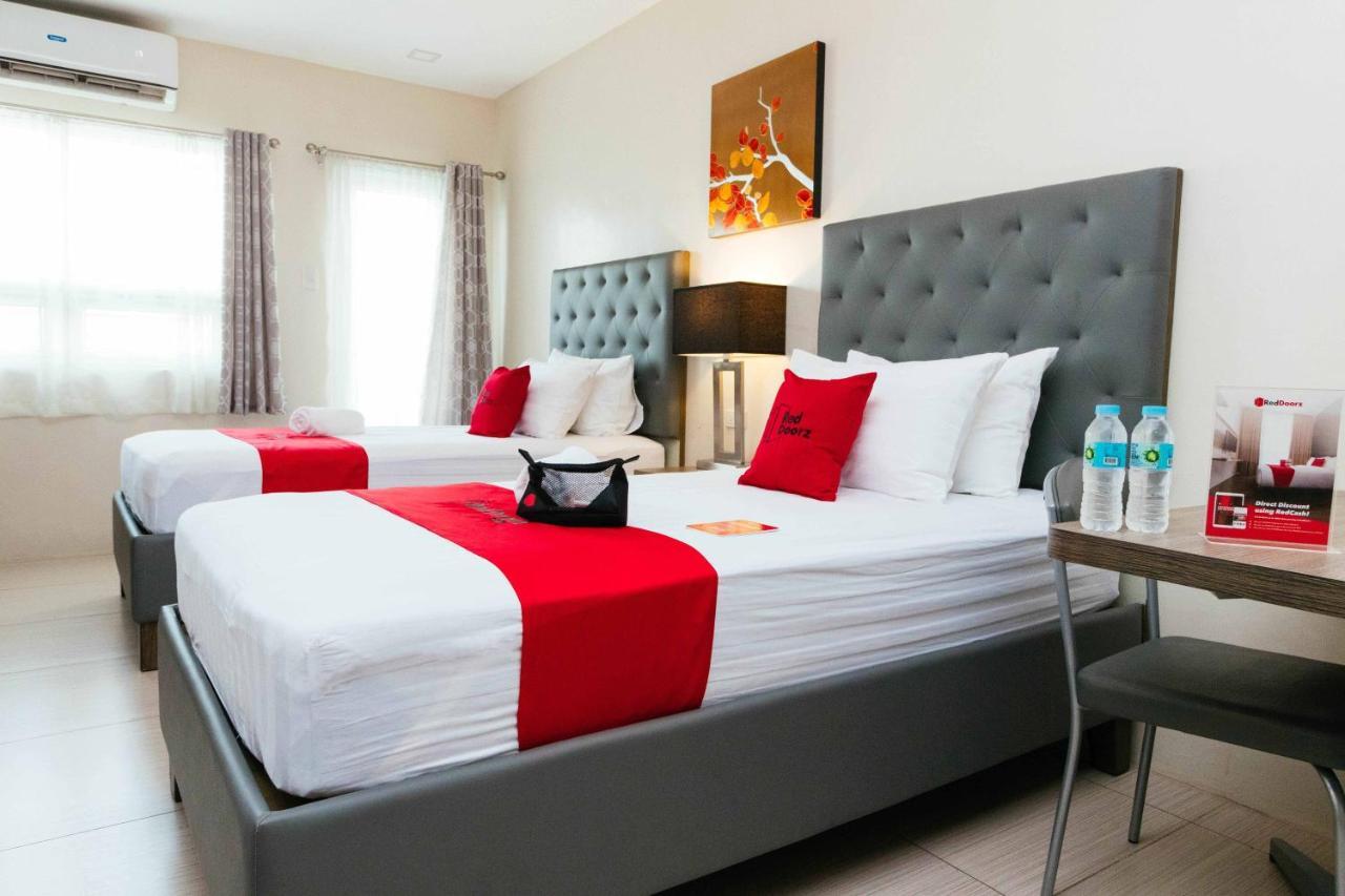 Reddoorz Premium @ Sampaloc Makati Hotel Makati City Bagian luar foto
