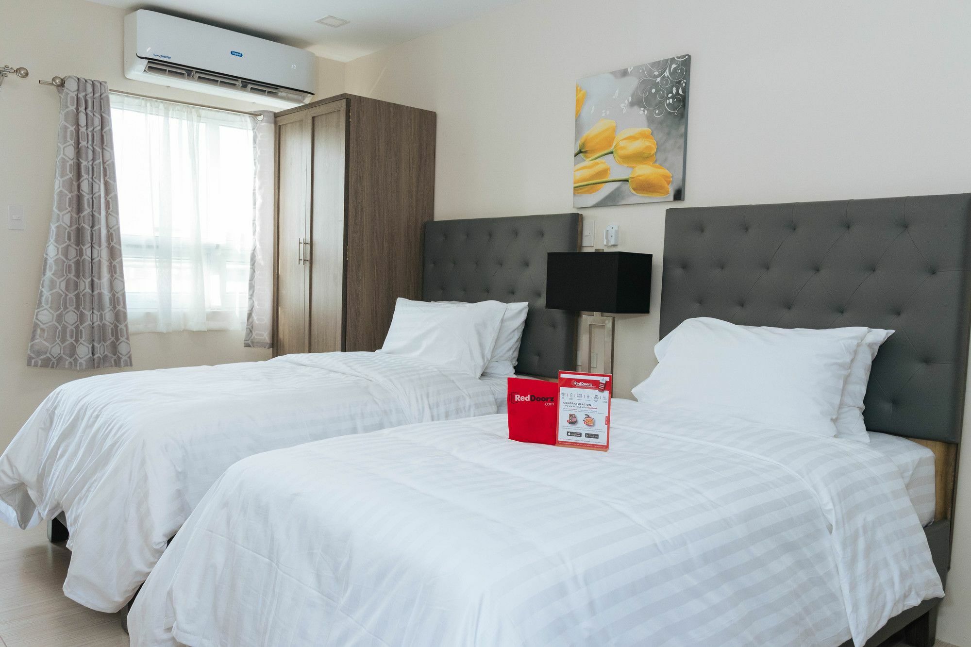 Reddoorz Premium @ Sampaloc Makati Hotel Makati City Bagian luar foto