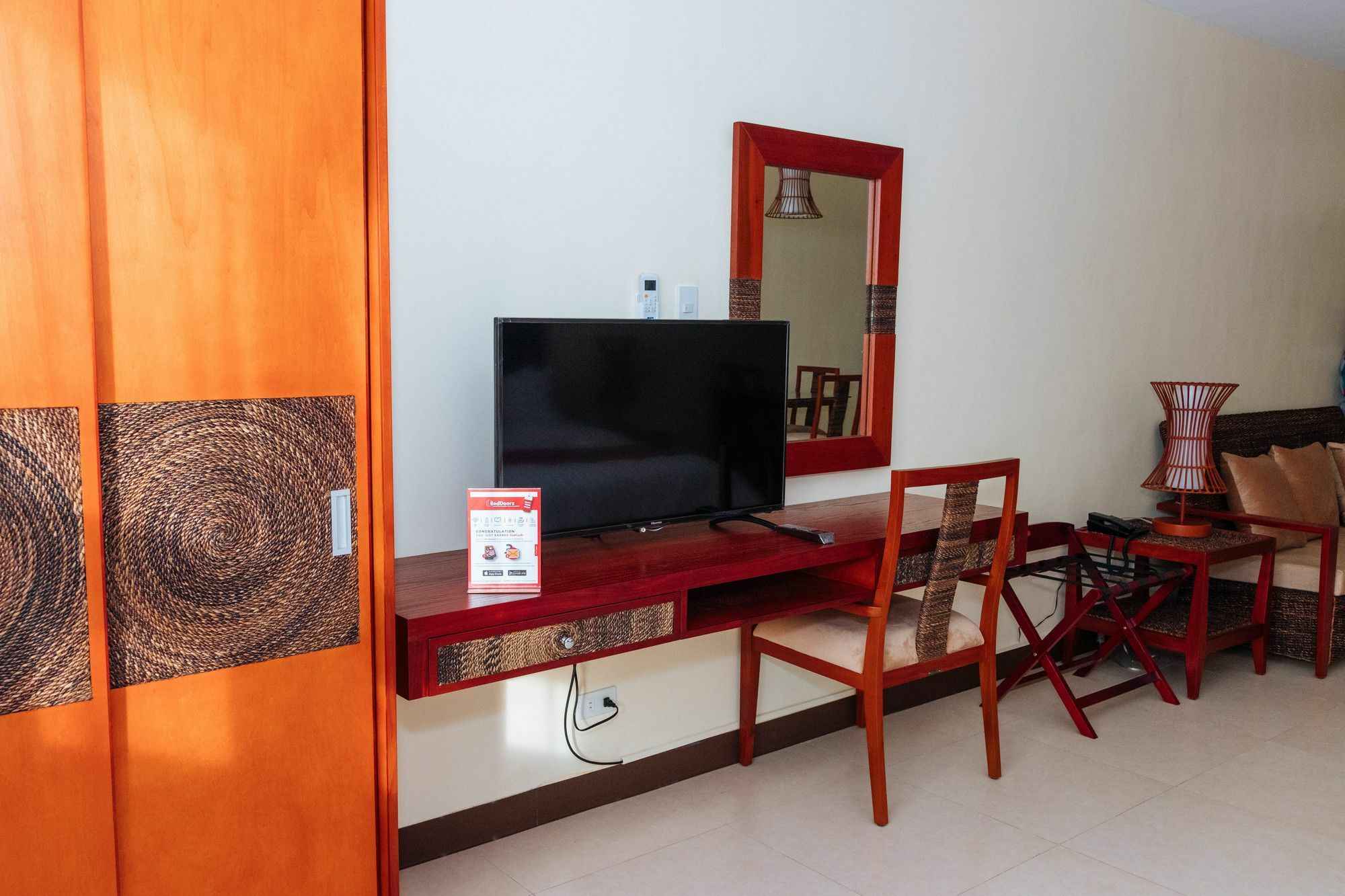Reddoorz Premium @ Sampaloc Makati Hotel Makati City Bagian luar foto