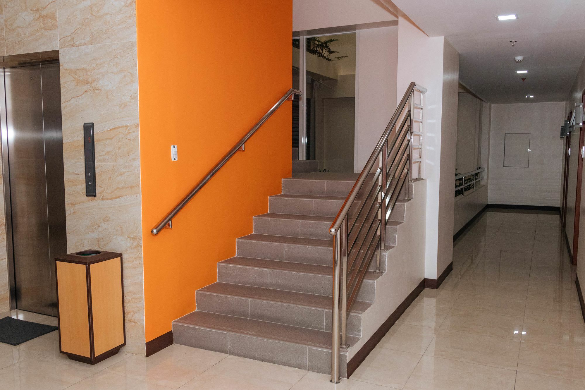 Reddoorz Premium @ Sampaloc Makati Hotel Makati City Bagian luar foto